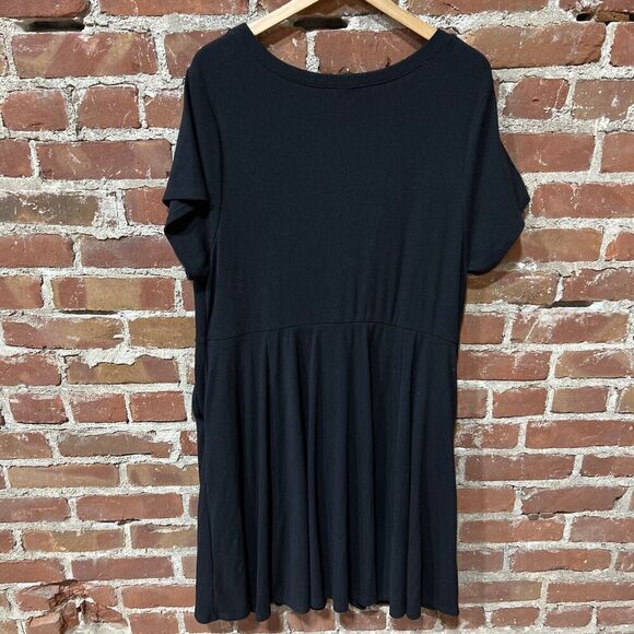 Torrid Plus Size 3 Black Mini Rib Knit Dress Drape Front Skater Dress - Picture 3 of 3
